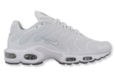 nike tn weiß grün|legendäre nike tn paaren.